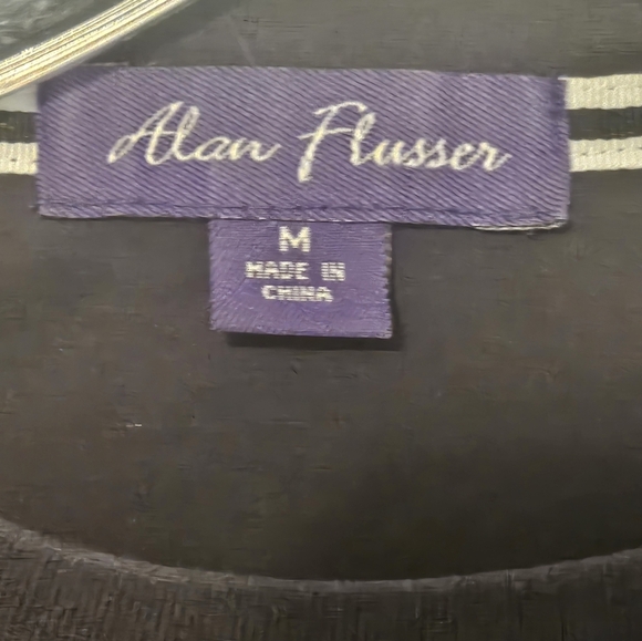Allen Flusser 💯 Cotton T Shirt Size Medium EUC Black - Picture 5 of 7